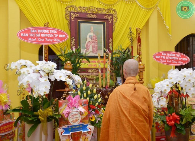 Đức Pháp chủ GHPGVN dự lễ tưởng niệm Đại lão Hòa thượng Thích Thiện Hào tại tổ đình Thiên Thai ảnh 4